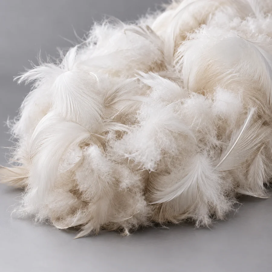 Loose white down and feather fill