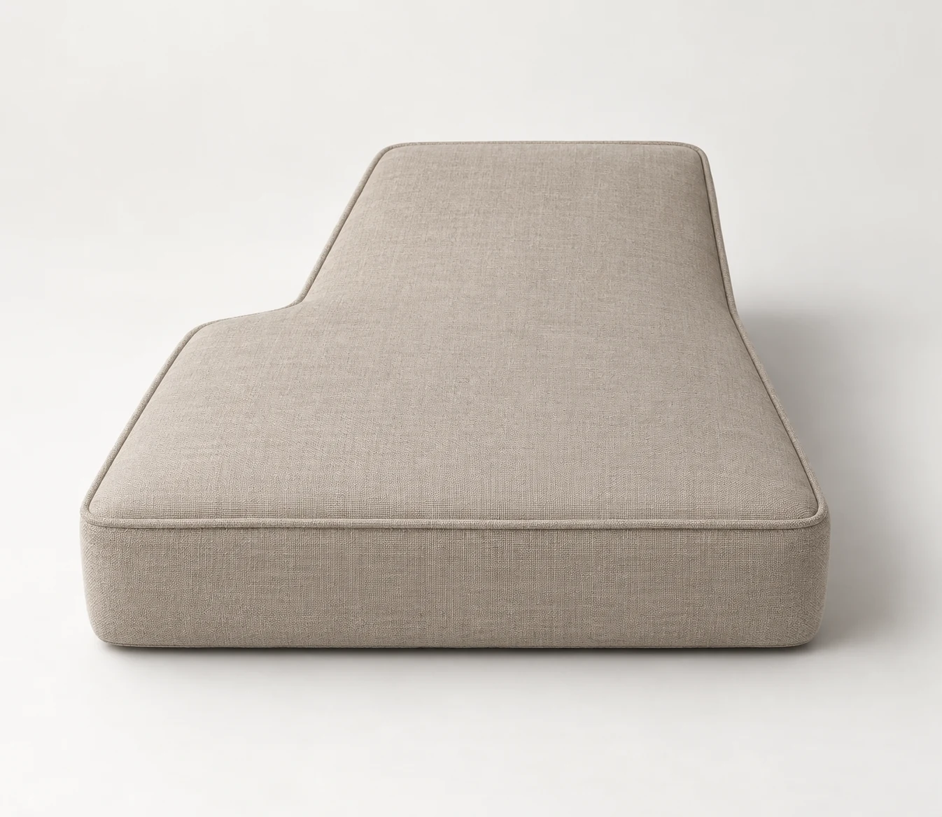 Irregular built-in outdoor cushion shape following a joinery run